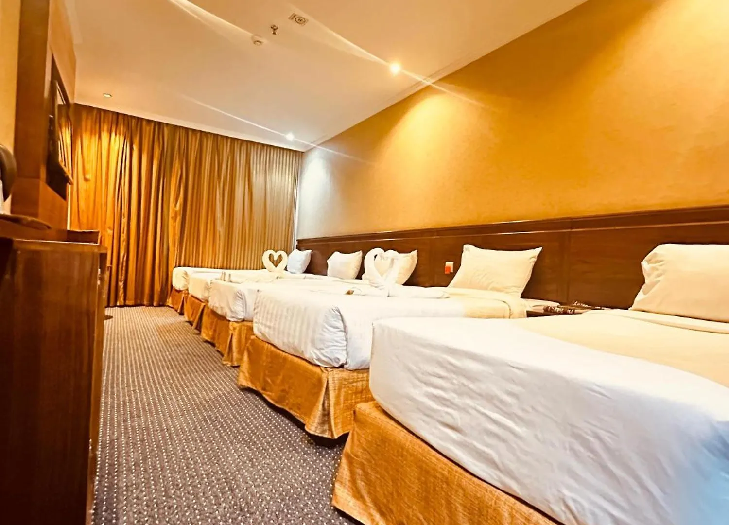 ضيوف المقام كونكت توصيل للحرم - Diouf Al Maqam Connect Hotel Shuttle Service To The Haram
