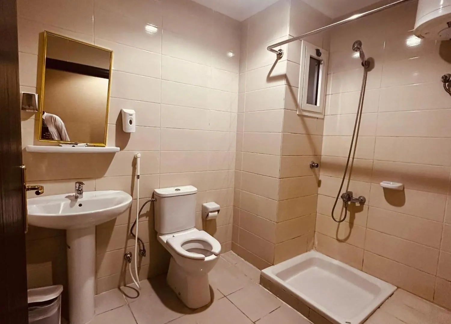 ضيوف المقام كونكت توصيل للحرم - Diouf Al Maqam Connect Hotel Shuttle Service To The Haram  Mecca